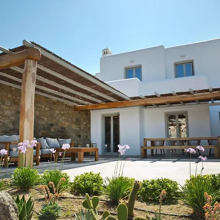 Boutique Mykonos Heated Hot-tub Wonderful Views Heart Agia Sofia Villa